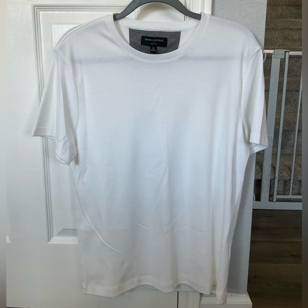 Banana Republic Men’s Medium White Dress Crew Shirt